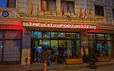 The City Port Hotel · 2