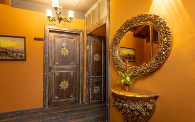 Wonder Wood Hotel · 5