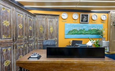 Wonder Wood Hotel · 4