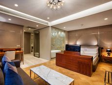 Romantische Suite mit Badewanne