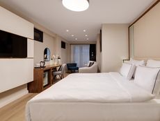 Junior Suite With Garden