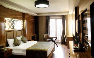 Gümüş Palace Suites · 5