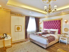 Deluxe Üç Kişilik Oda