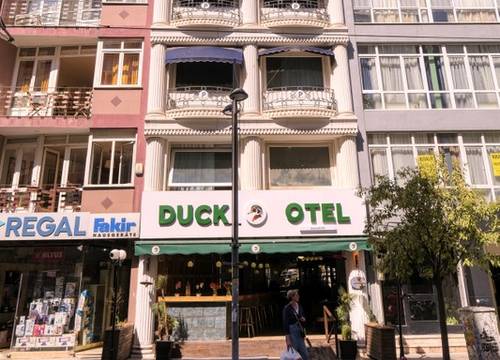 turkey/istanbul/kadikoy/duckotel4d4fdc23.jpg