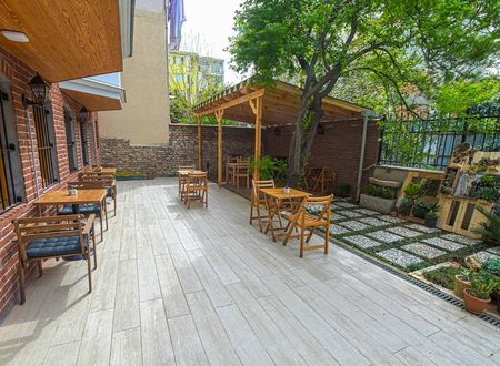 turkey/istanbul/kadikoy/ikizkonak630900b2.jpg