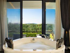 Garden Suite-Jacuzzi