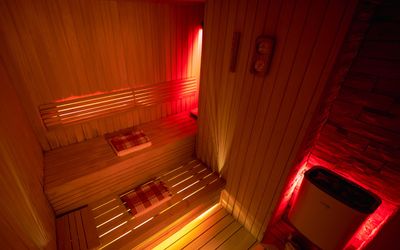 Mari Suites Hotel · 3