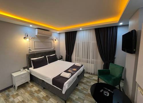 turkey/istanbul/kucukcekmece/cevassuitehotel090866ad.jpg