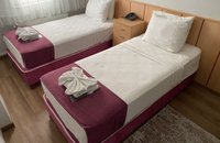 Twin Beds Room