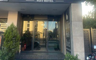 La Vie Suit Otel · 3