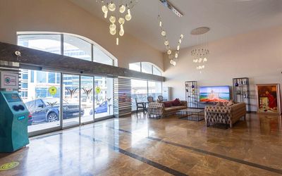 Marina Park Hotel · 4