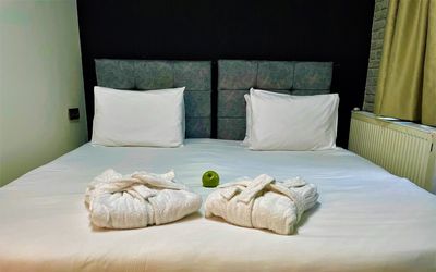 Mates Port Hotel · 5
