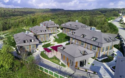 Menalo Hotel · 3