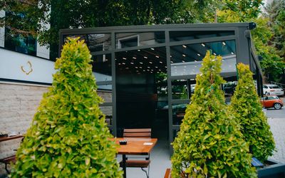 Mia Berre Hotels · 3