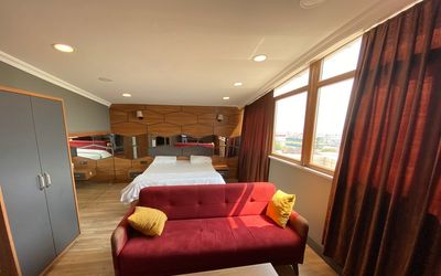 216 Hill Suites · 5