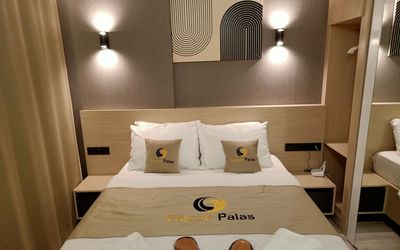 New Falcon Palas · 5