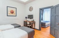 Deluxe Family Suite