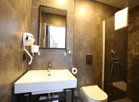 turkey/istanbul/sisli/arachhotelharbiye40dd1b38.jpg