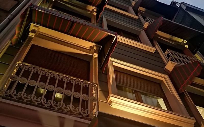 Solo Suites Hotel · 1