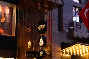 turkey/istanbul/sisli/massuitesnisantasi8972169e.jpg