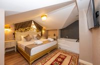 Moonlight Suite