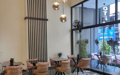 Vali Konak Hotel · 4