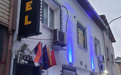 Tuzla Pars Otel · 4