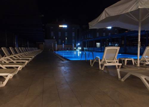 turkey/istanbul/ucarroyalhotelvekonferanssalonu14b8eacb.jpg
