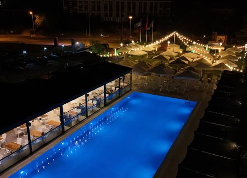 turkey/istanbul/ucarroyalhotelvekonferanssalonu693fe0f8.jpg