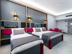 Deluxe Üç Kişilik Oda