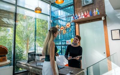 Discovery Otel · 4