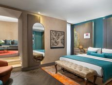 Garden Suit Room