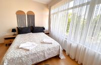 Boğaz ve Yalı Manzaralı Aile odası