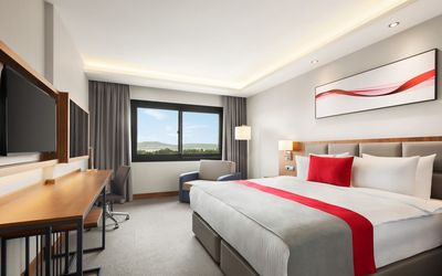 Ramada By Wyndham İzmiraliağa Otel · 5