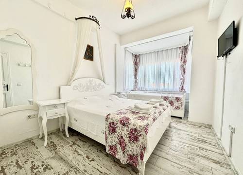 turkey/izmir/cesme/aisembyhire82eabcdc.jpg