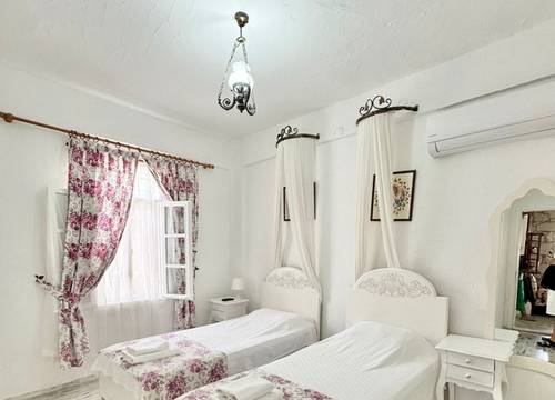 turkey/izmir/cesme/aisembyhire84ed5c1e.jpg