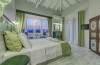 Superior Double Room with Bay Window and Balcony