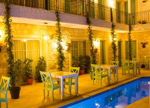 turkey/izmir/cesme/avlualacatiboutiquehotel02c54d7e.jpg