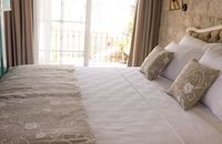 Apartament typu Suite z oknem wykuszowym