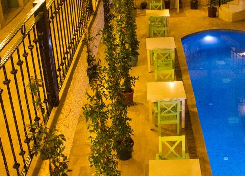 turkey/izmir/cesme/avlualacatiboutiquehotel2ab1adbb.jpg