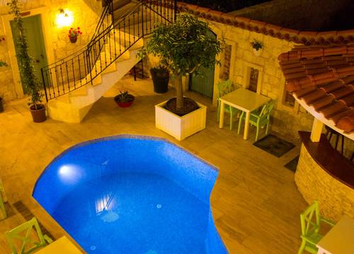 turkey/izmir/cesme/avlualacatiboutiquehotelf04408af.jpg