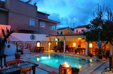 turkey/izmir/cesme/bademicialacati84d28627.jpg