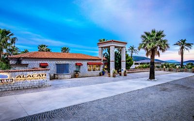 Alaçatı Beach Resort & Spa · 3