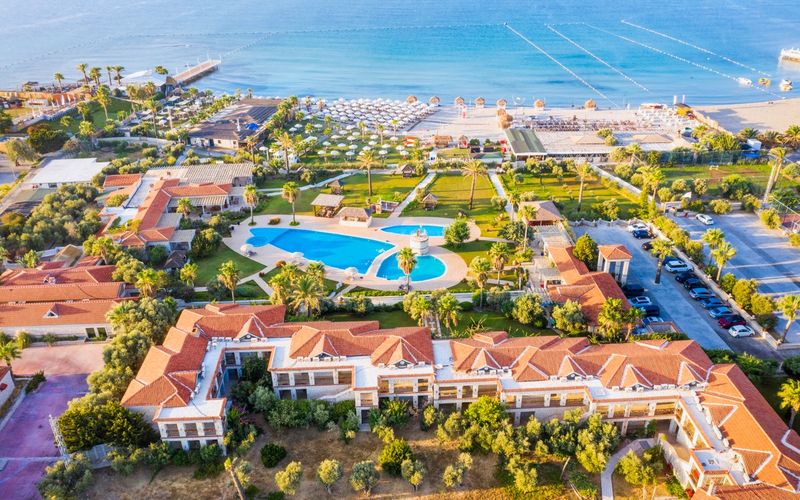 Alaçatı Beach Resort & Spa · 1