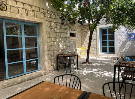 turkey/izmir/cesme/lalunareisdere9451706c.jpg