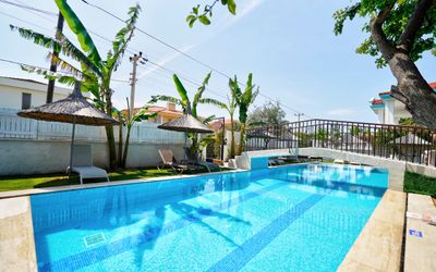 Lamira Suites 1 · 2