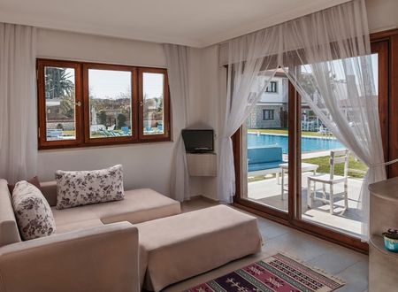 turkey/izmir/cesme/marabahcealacati2f793228.jpg