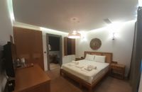 Deluxe Room with Jacuzzi