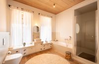 Романтический люкс с ванной и балконом