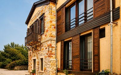 Nills Stone House · 2